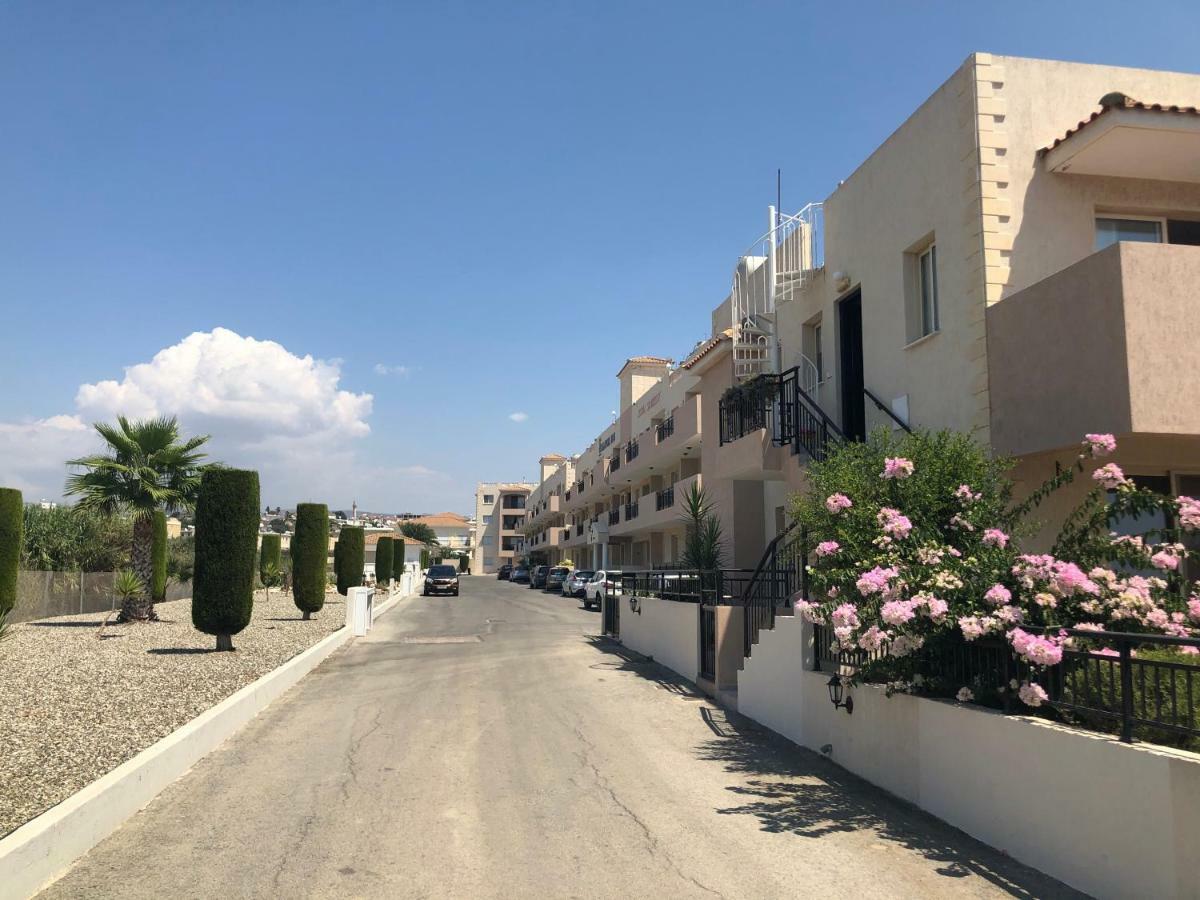 Royal Seacrest Apartment Paphos Exterior foto