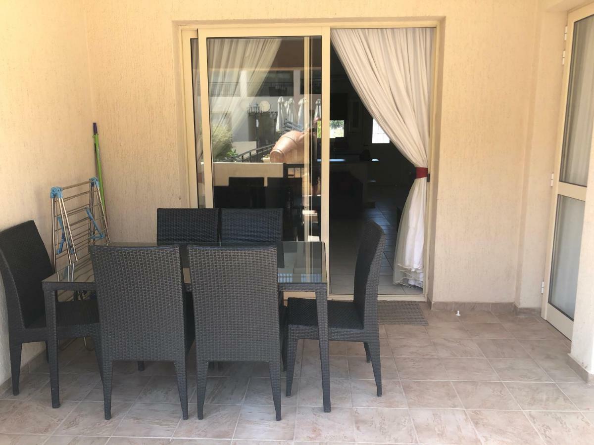 Royal Seacrest Apartment Paphos Exterior foto