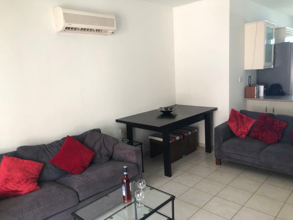 Royal Seacrest Apartment Paphos Exterior foto