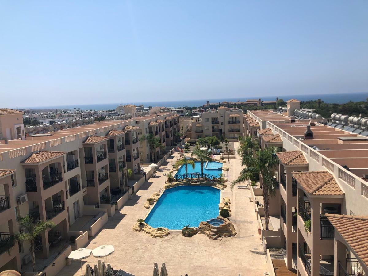 Royal Seacrest Apartment Paphos Exterior foto
